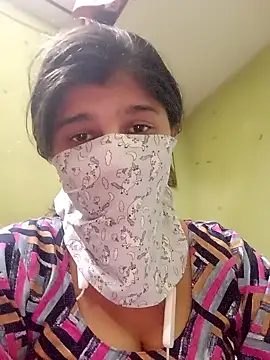 Hot  cute001 online show from 4, 11, 2025