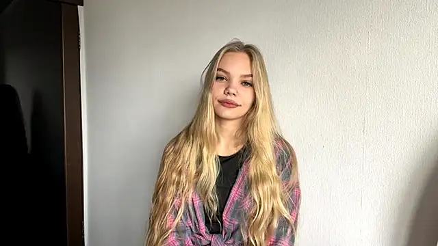 Snapshot of SweetAmelia69 chatting on 3, 11, 2025 SweetAmelia69 online show from 3, 11, 2025