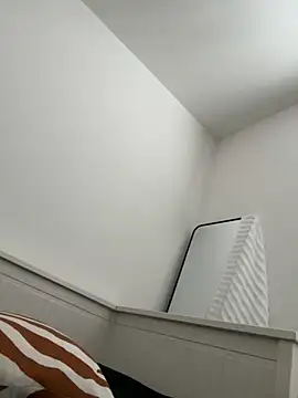 Snapshot of Bethrae25 chatting on 13, 11, 2025 Bethrae25 online show from 13, 11, 2025