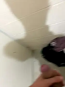 Snapshot of chris0318_ chatting on 4, 11, 2025 chris0318  online show from 4, 11, 2025