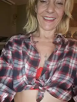 LittleSexyT online show from 6, 11, 2025