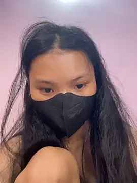 Snapshot of lung-linh chatting on 12, 11, 2025 lung-linh online show from 12, 11, 2025