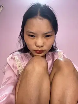 Snapshot of lung-linh chatting on 1, 12, 2025 lung-linh online show from 1, 12, 2025