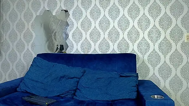 Snapshot of Boy_savoy chatting on 24, 11, 2025 Boy savoy online show from 24, 11, 2025