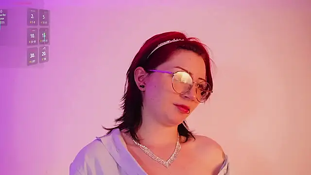 Snapshot of Miami_18 chatting on 5, 12, 2025 Miami 18 online show from 5, 12, 2025