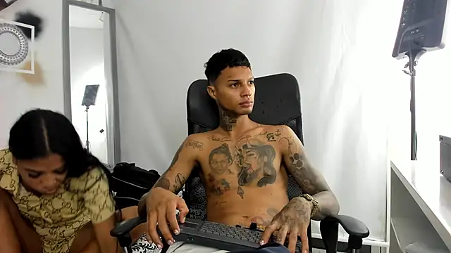 YuleimysAndAlex online show from 23, 11, 2025