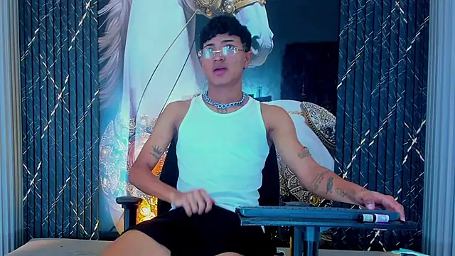 Snapshot of Yilmer_hot chatting on 2, 11, 2025 Yilmer hot online show from 2, 11, 2025