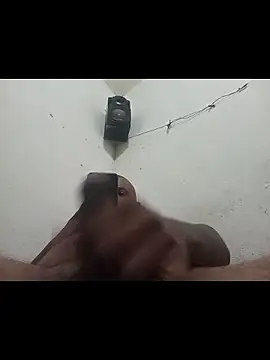 Snapshot of negrocomomisuerte chatting on 6, 11, 2025 negrocomomisuerte online show from 6, 11, 2025