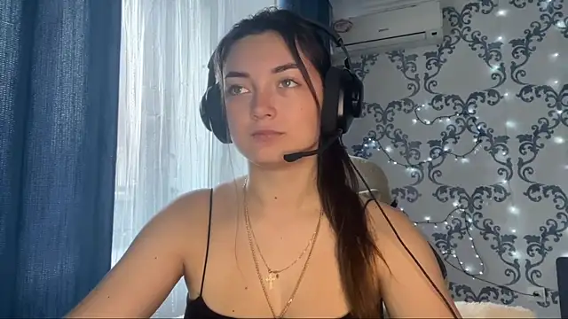 TwotyBright online show from 2, 12, 2025