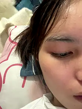 A lyly online show from 8, 11, 2025