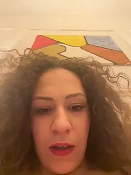 Snapshot of claraaa077 chatting on 19, 11, 2025 claraaa077 online show from 19, 11, 2025