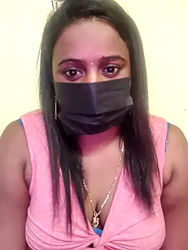 tam-queen1 online show from 12, 11, 2025