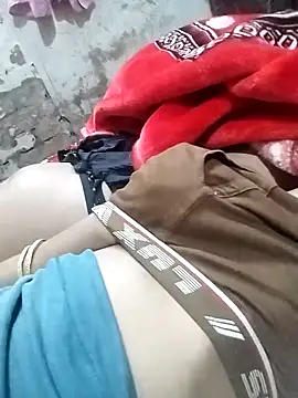 Hot-Couple26 online show from 19, 11, 2025