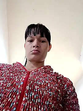 PaulinaLondra2 online show from 2, 12, 2025