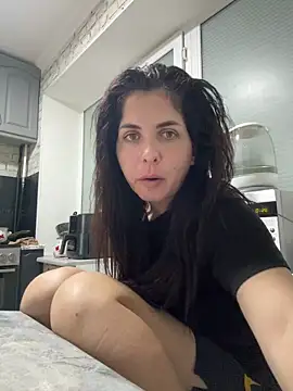 AmandaMartinezz online show from 14, 11, 2025