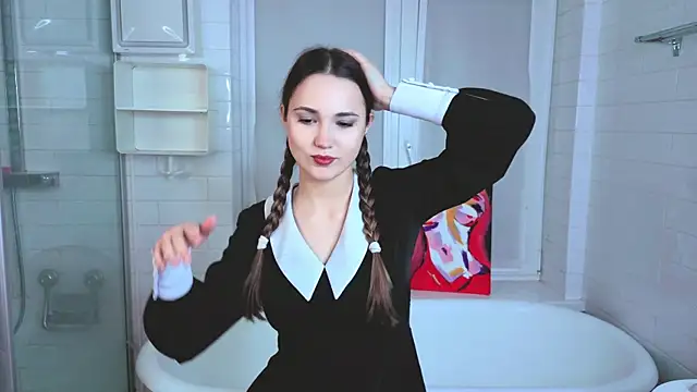 LeenaPuita online show from 20, 11, 2025