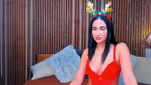 CamillaParis25 online show from 5, 12, 2025