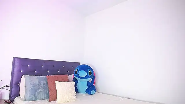 Snapshot of BryanaSmiths chatting on 16, 12, 2025 BryanaSmiths online show from 16, 12, 2025