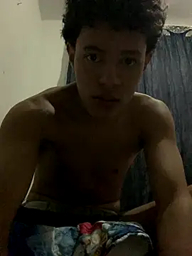 santicastroles online show from 8, 11, 2025