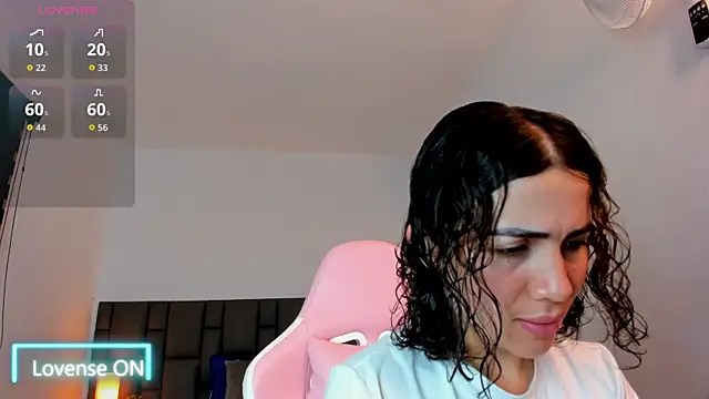 Snapshot of sara_ospinna chatting on 26, 11, 2025 sara ospinna online show from 26, 11, 2025