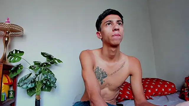 Snapshot of lucian_davii chatting on 4, 3, 2026 lucian davii online show from 4, 3, 2026