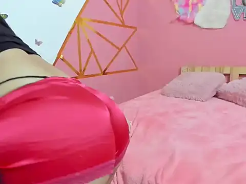 Snapshot of Scarlet_27 chatting on 17, 11, 2025 Scarlet 27 online show from 17, 11, 2025