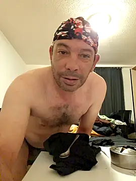 Snapshot of FrancescoLatino chatting on 12, 11, 2025 FrancescoLatino online show from 12, 11, 2025