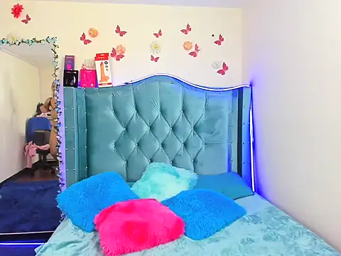 Aurora sky9 online show from 28, 11, 2025