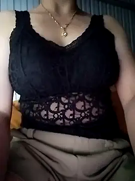 Snapshot of Niramiu chatting on 9, 11, 2025 Niramiu online show from 9, 11, 2025