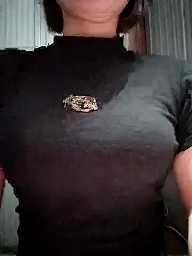 Snapshot of Niramiu chatting on 17, 11, 2025 Niramiu online show from 17, 11, 2025