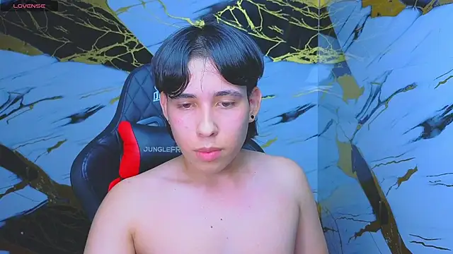 Suarezz10  online show from 15, 11, 2025