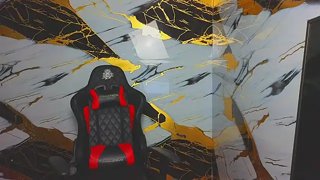 Suarezz10  online show from 17, 11, 2025