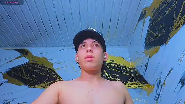 Suarezz10  online show from 19, 12, 2025