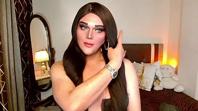 AmazingDivina online show from 19, 12, 2025