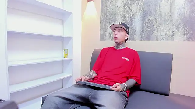 DANTE ARMSTRONG online show from 4, 2, 2026