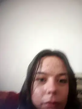 Snapshot of Leacouturierrr chatting on 4, 11, 2025 Leacouturierrr online show from 4, 11, 2025