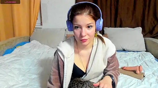 Eva purrr  online show from 15, 3, 2026