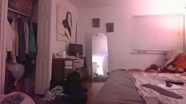 Redriddinghood8 online show from 3, 12, 2025