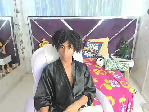 Santy bigcock 01 online show from 14, 11, 2025