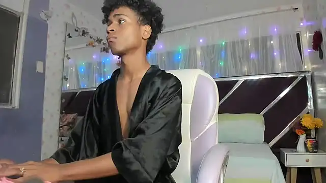 Snapshot of Santy_bigcock_01 chatting on 16, 3, 2026 Santy bigcock 01 online show from 16, 3, 2026