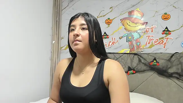 Asshley bensoon online show from 4, 11, 2025