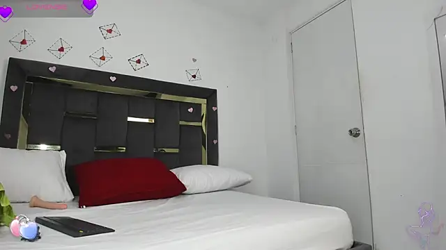 CatleyaSmith online show from 27, 2, 2026