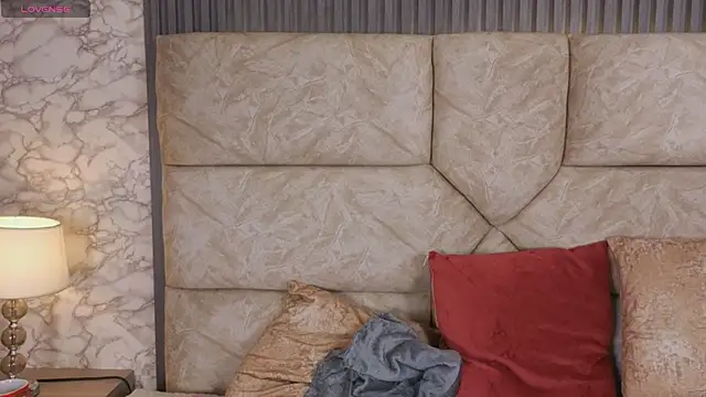 Snapshot of violett_fowlerxx chatting on 11, 2, 2026 violett fowlerxx online show from 11, 2, 2026