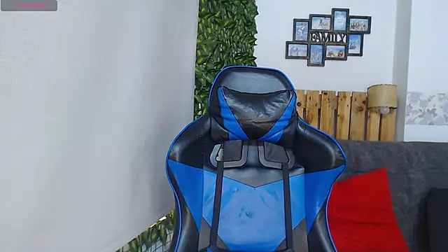 mila fortune online show from 8, 11, 2025