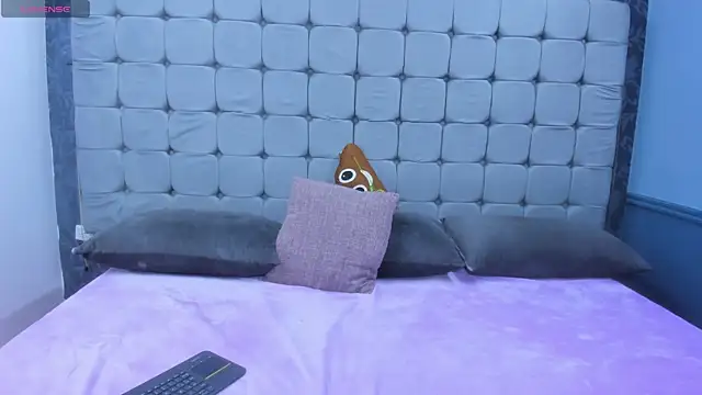 Snapshot of Maddy_Blaze chatting on 5, 11, 2025 Maddy Blaze online show from 5, 11, 2025