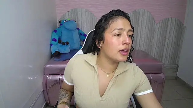 Snapshot of tamara_brown_t chatting on 10, 11, 2025 tamara brown t online show from 10, 11, 2025