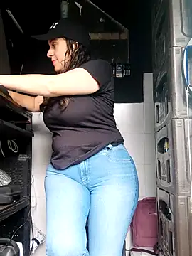 Mariana ruizz online show from 21, 11, 2025