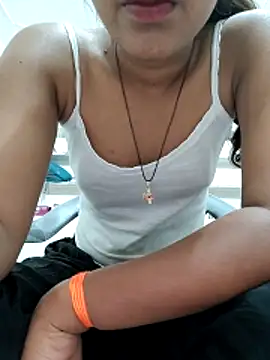 Isha kumari 69 online show from 26, 2, 2026