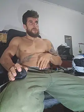 Snapshot of lucweed chatting on 10, 3, 2026 lucweed online show from 10, 3, 2026