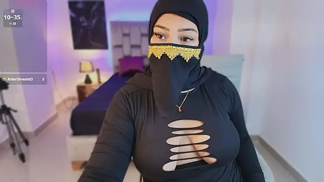 Snapshot of samiraa_haalem chatting on 7, 11, 2025 samiraa haalem online show from 7, 11, 2025